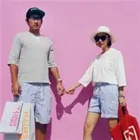 情在珍惜,人去随缘超暖的个性韩系情侣头像
