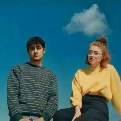 超甜蜜欧美情侣头像有你在身边风都是甜的

