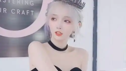 甜系美女大盘点,这草莓好甜

